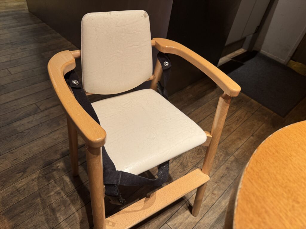 スープストックのキッズチェアの写真です。