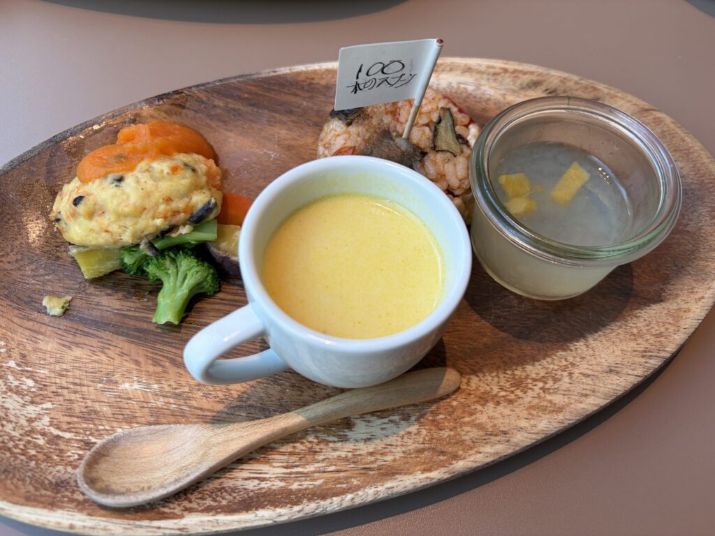 リトルスモールプレートの写真です。