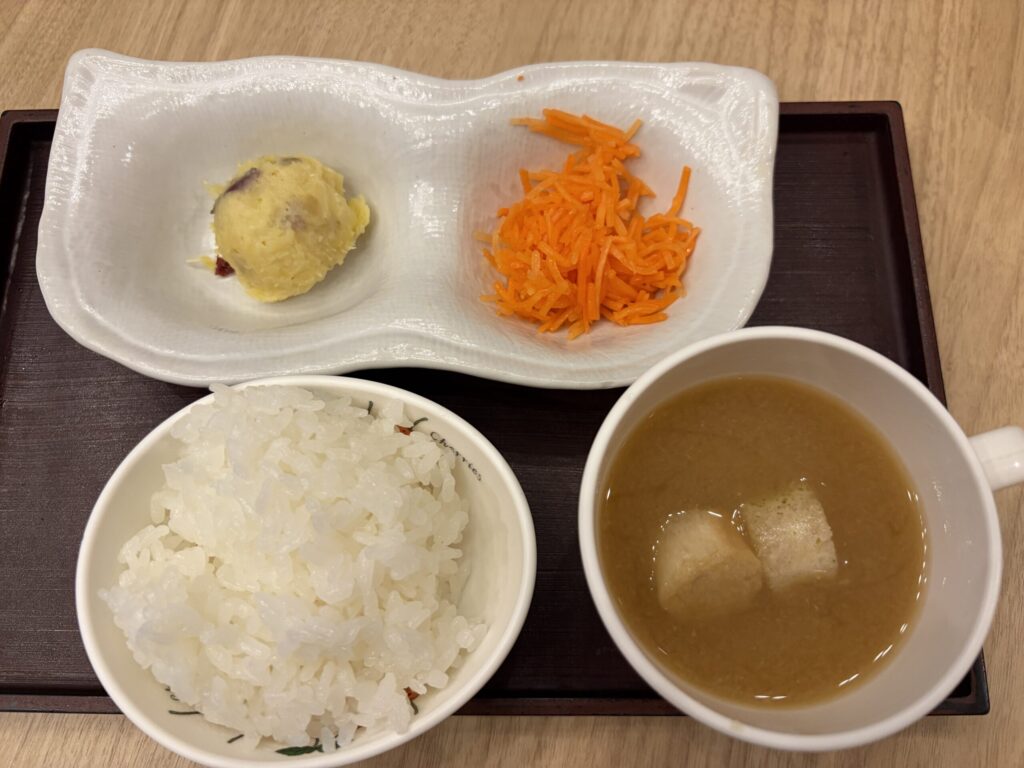 お子様お惣菜セットの写真です。