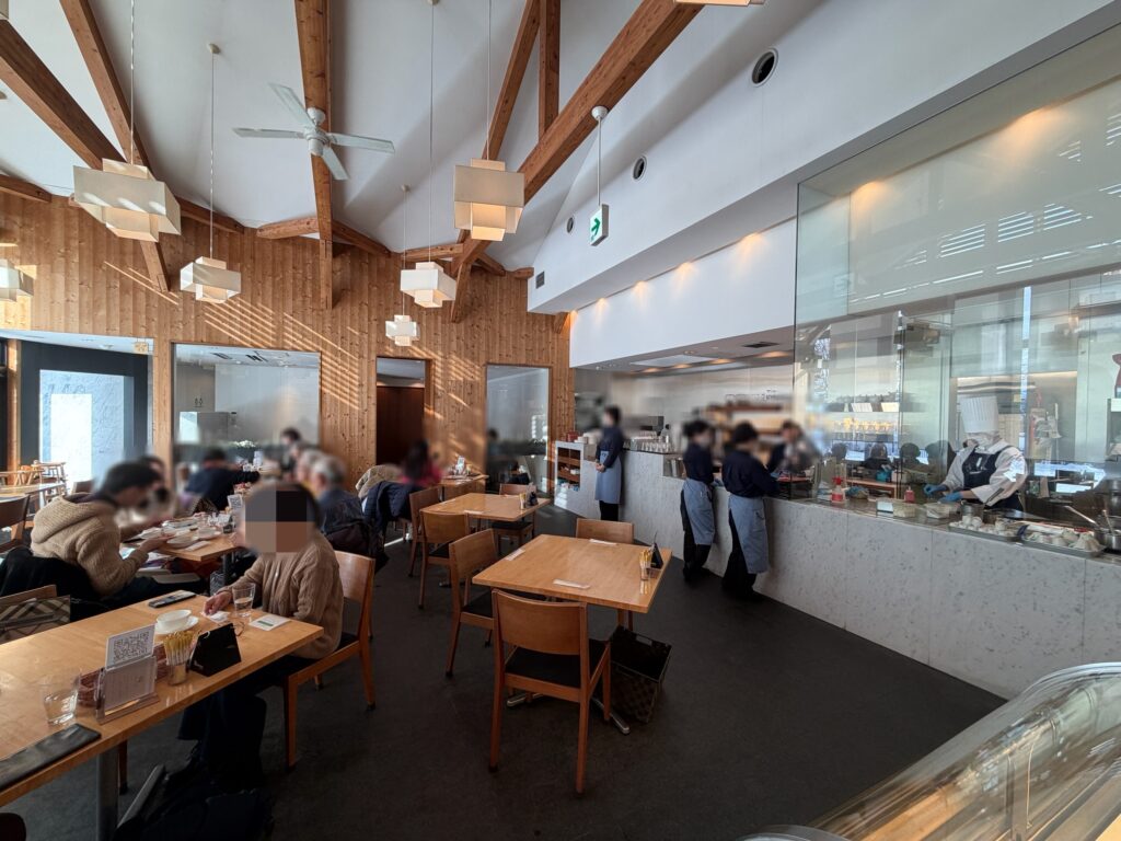 ドレモルタオの店内です。