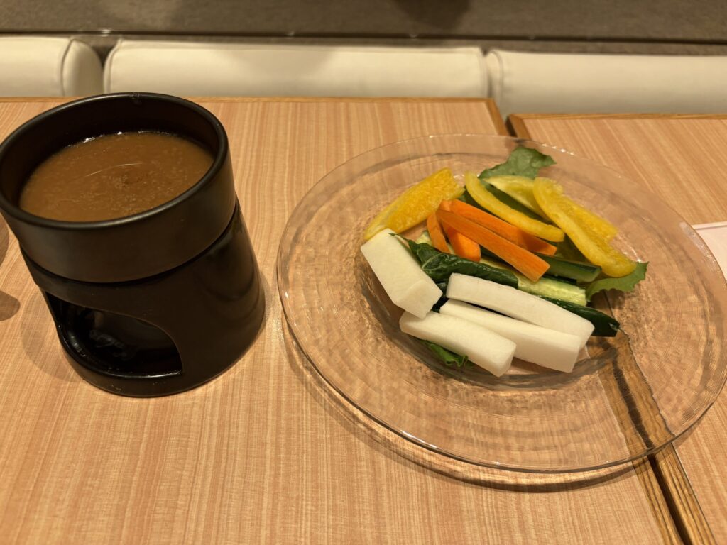 食べ放題のバーニャカウダです。