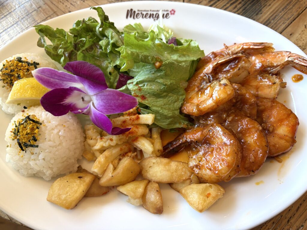 ガーリックシュリンププレートの写真です。