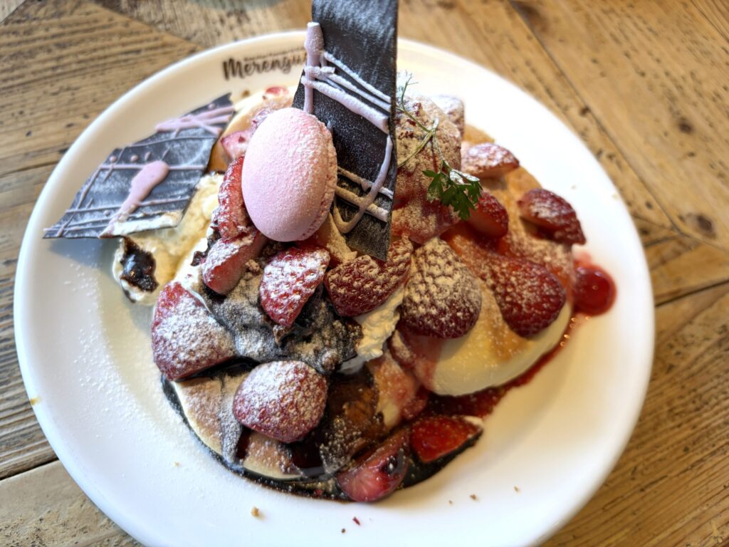 メレンゲのパンケーキです。