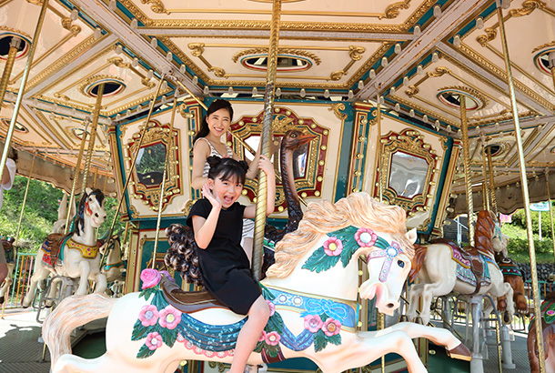 メリーゴーランドの写真です。