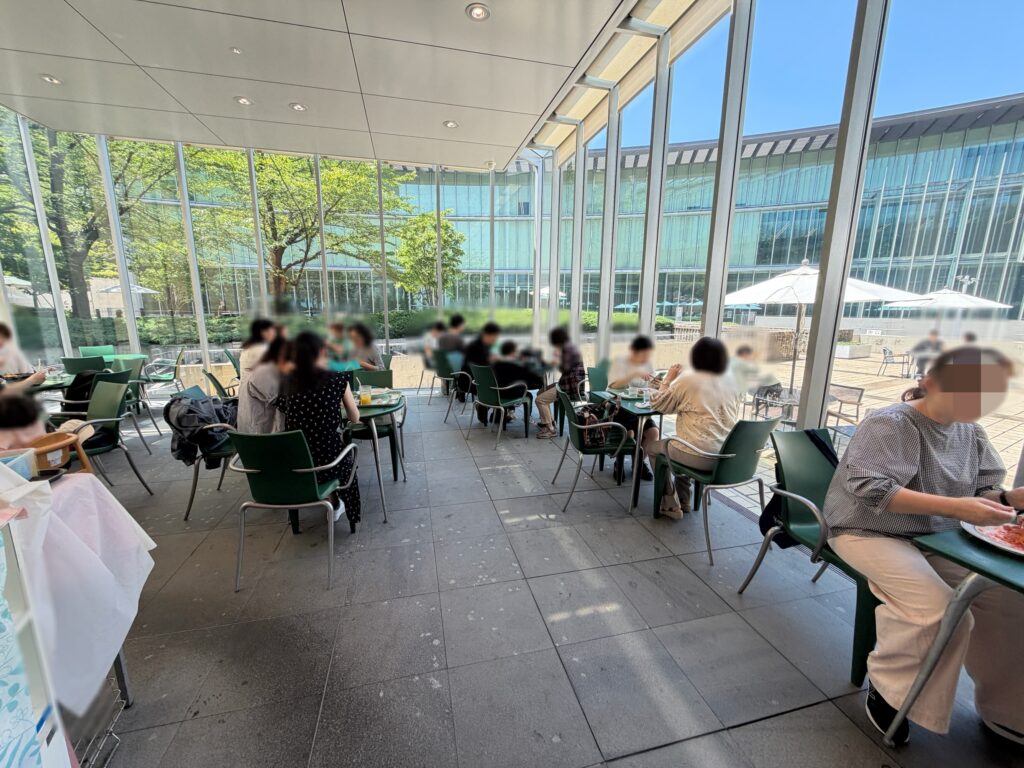 Cafe Bellの店内の写真です。