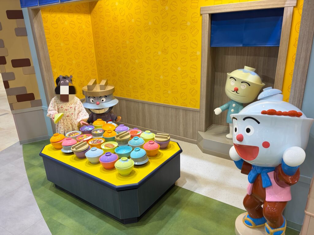 アンパンマンミュージアムのみんなのまちのブースです。