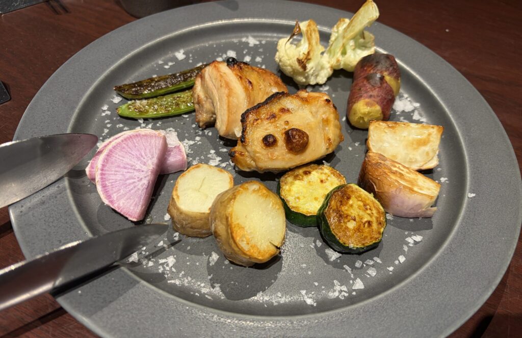 コースの野菜と淡路鶏のローストです。