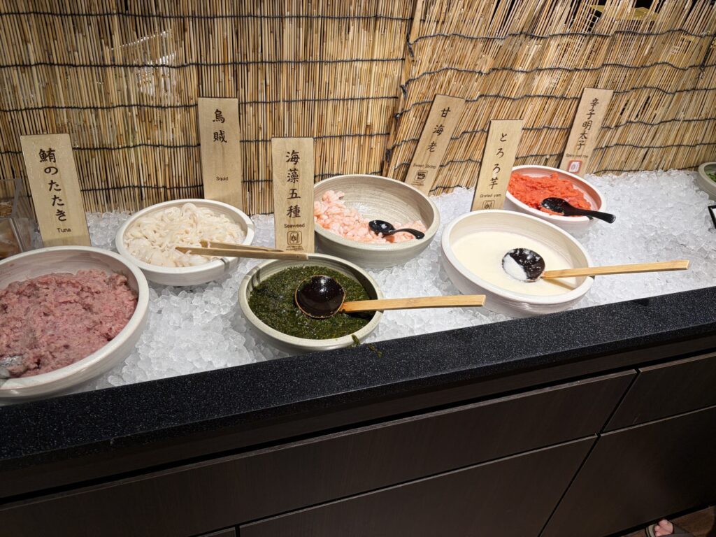 小涌園の朝食ビュッフェです。