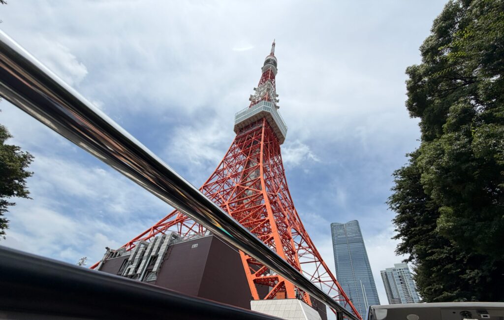 スカイバスから見た東京タワーです。
