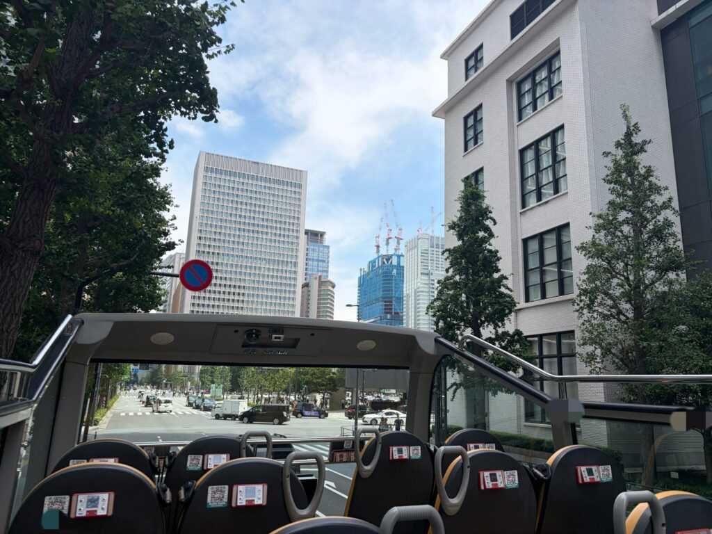 スカイバス2階絡みた景色です。