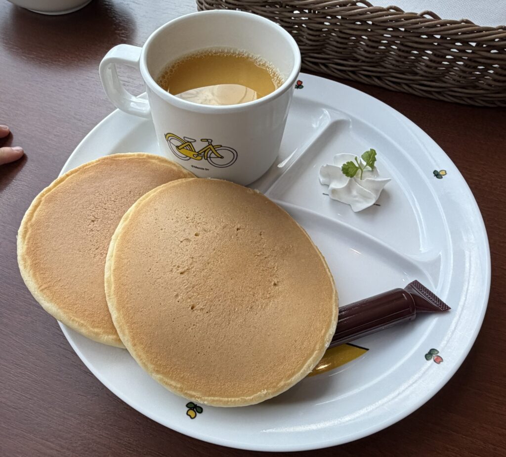 M&C Cafeのキッズパンケーキです。