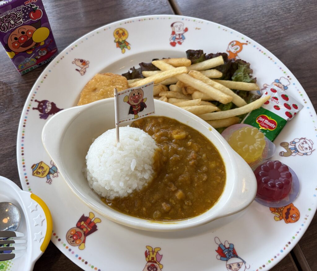仙台アンパンマンミュージアムのキッズカレーです。