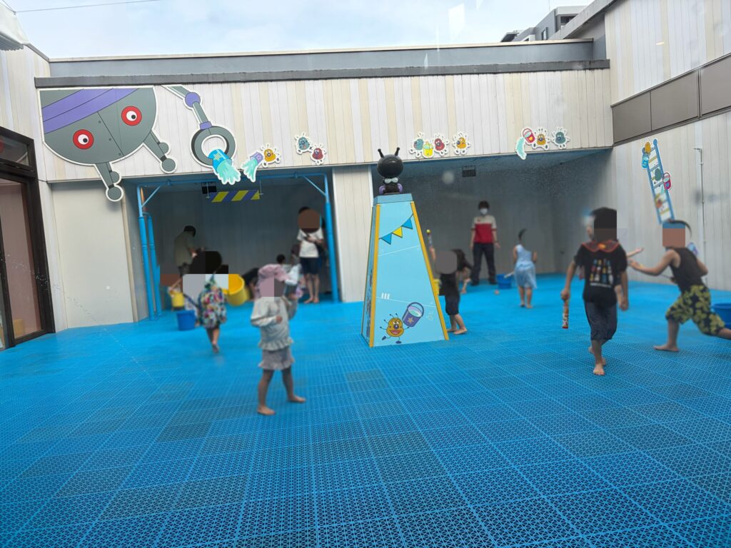 仙台アンパンマンミュージアムの水遊びひろばです。
