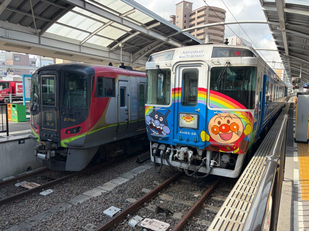 アンパンマントロッコの外観です。